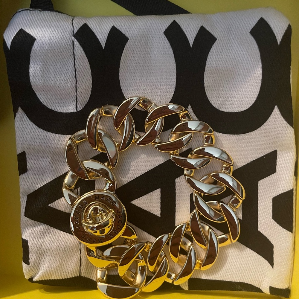 NWOT Marc Jacobs Katie Turn-lock  Chain-Link Bracelet - Picture 4 of 4